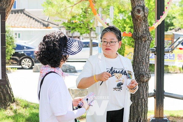 동구의회 문선화 의장이 지속적인 현장 중심 의정활동의 일환으로 ‘현장 소통의 날’을 운영하며 주민과의 소통에 힘쓰고 있다