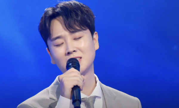 송민준이 할머니를 생각하며 부른 '고향으로 갑시다' [사진=TV조선 '미스터트롯2' 1회 캡처]