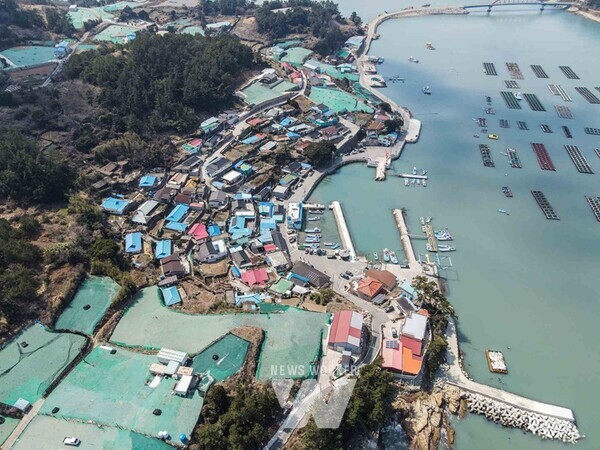 전남 완도군은 지방시대위원회가 주관하는 「2026년 농어촌 취약지역 생활 여건 개조사업」 공모에 금일읍 소랑리, 노화읍 석중리 2개 마을이 선정되는 쾌거를 이뤘다.