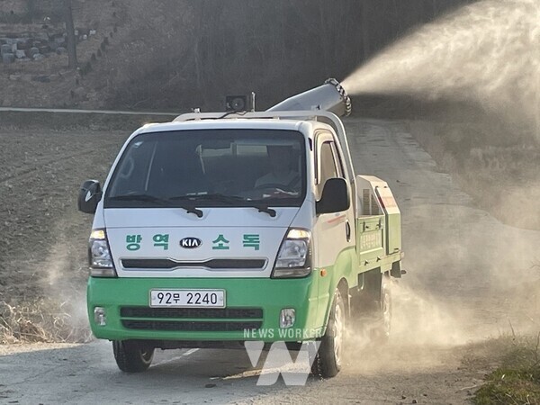 영암군(군수 우승희)이 3/13일 첫 구제역 발생 이후 114일의 총력 대응 끝에 8일 구제역 종식을 공식 선언했다.