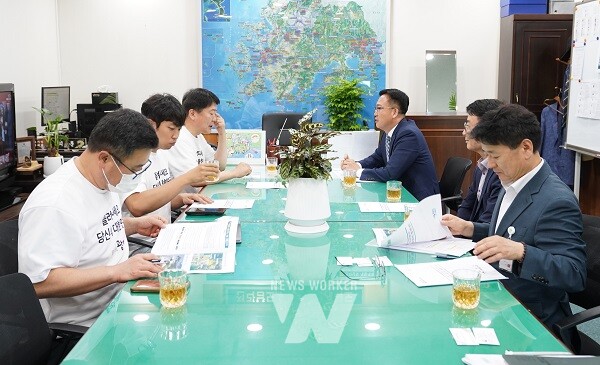 목포에서 열린 정책 제안의 장...‘찾아가는 소통버스’성황(감사실)국정기획위원회 조석훈 권한대행 차담회