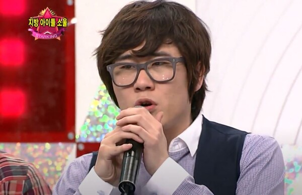 SBS 인기 예능 '스타킹' 출연한 무명 시절 영탁 [사진=SBS 빽능 공식 유튜브]