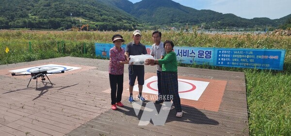 여수시(시장 정기명)가 7월 11일부터 11월 21일까지 물류 취약지역인 10개 섬을 대상으로 생활 물품과 배달 음식 등을 드론으로 배송하는 ‘섬 드론 배송 상용화 사업’을 본격 추진한다