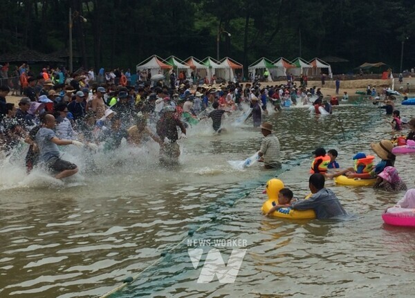 돌머리해수욕장 전경