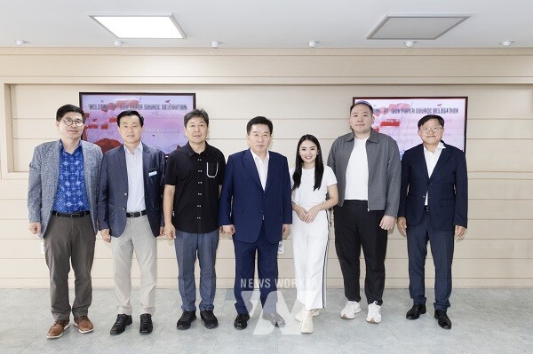 광양만권경제자유구역청(청장 구충곤 광양경자청장, 이하 광양경자청)은 7월 10일 인도네시아 잠재투자기업이 세풍산단, 광양항 배후부지 등을 방문하여 투자관련 밀착상담을 진행했다