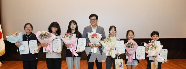 시상식 장면(10일 오전, 함평엑스포공원 주제영상관)