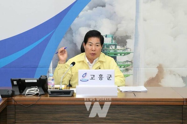 전남 고흥군(군수 공영민)이 연일 지속되는 폭염 속에서 군민 안전 확보를 위해 전방위 대응에 나섰다.