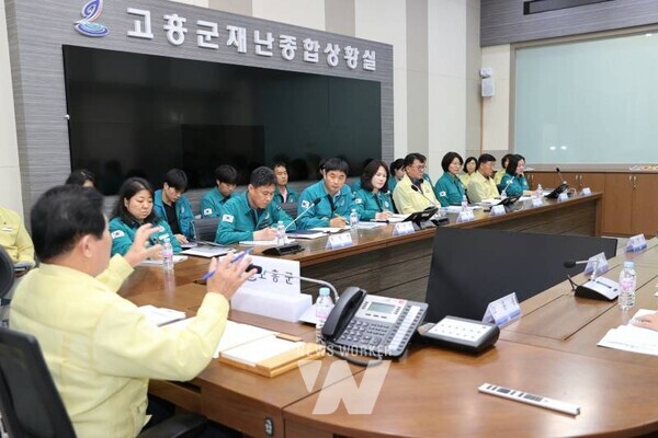 전남 고흥군(군수 공영민)이 연일 지속되는 폭염 속에서 군민 안전 확보를 위해 전방위 대응에 나섰다.