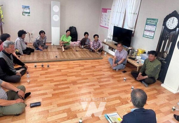 전남 영암군(군수 우승희)이 집중호우와 폭염에 대응해 영암군민의 피해 최소화를 위한 다양한 조치를 시행하고 있다.