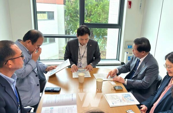 전남 고흥군(군수 공영민)은 지난 15일 공영민 군수가 국정기획위원회와 국회를 방문해 고흥군의 주요 SOC(사회간접자본) 사업 및 지역 현안 사업이 국정과제에 반영될 수 있도록 적극 건의했다