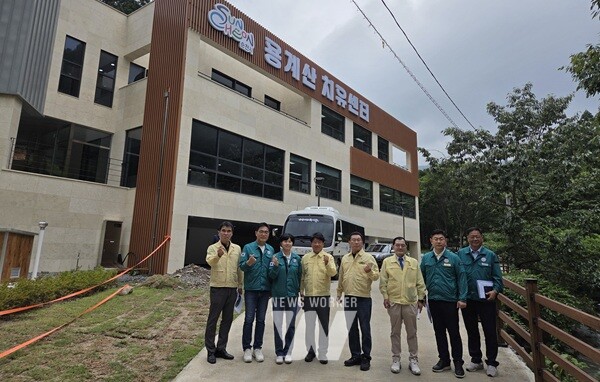 도시건설위원회(위원장 이향기)는 제288회 임시회 기간 중인 지난 18일, 지역 주요 사업 현장을 직접 방문해 진행 상황을 점검하고, 향후 발전 방향에 대한 다양한 의견을 나눴다