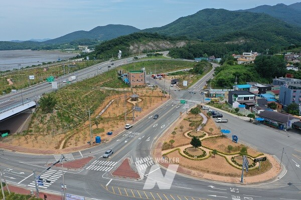 기후 대응 도시 숲이 조성된 완도 군외면 원동교차로 일원 전경