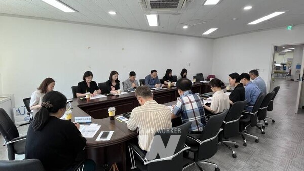 국립순천대학교(총장 이병운) 대학일자리플러스센터는 지난 24일(목), 광양고용복지플러스센터에서 『졸업생 및 지역청년 발굴을 위한 운영기관 실무자 간담회』를 개최했다.