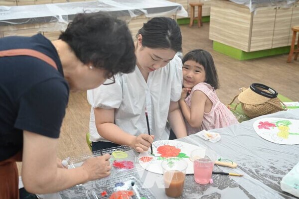 전라남도농업박물관이 여름방학을 맞아 가족 단위 관람객과 어린이를 위한 다양한 체험 프로그램을 26일부터 8월까지 운영한다.