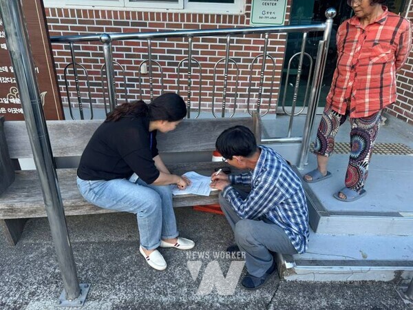 전남 광양시가 ‘민생회복 소비쿠폰’ 지급 2주 차를 맞아 신속한 지급과 시민 불편 최소화를 위해 주말·야간 특별 창구 운영에 나서며 현장 중심의 행정을 강화하고 있다.