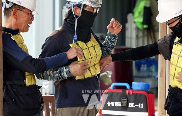 현장근로자 냉조끼 착용