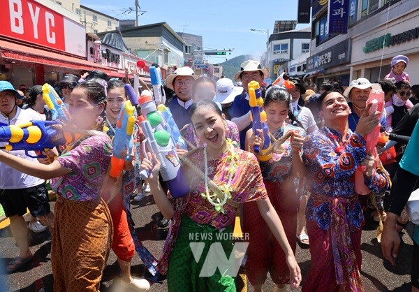 살수대첩거리퍼레이드