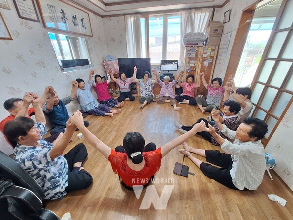 함평군, 수해 군민 건강 회복 동행 위해 ‘건강드림 행복버스’ 확대 운영
