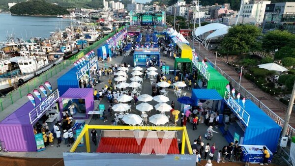 전남 완도군에서 지난 7일부터 10일까지 개최한 ‘제6회 섬의 날’ 기념행사가 성황리에 막을 내렸다.