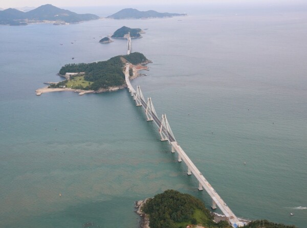 대우건설이 가덕도 인근에 시공한 거가대로 전경 ..사진_대우건설 제공