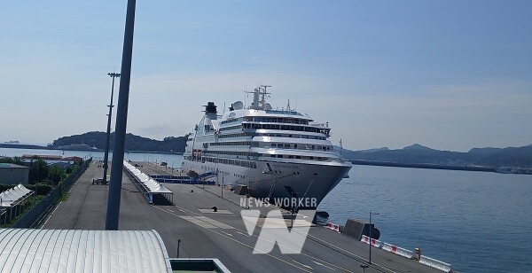 일본 크루즈 ‘미츠이 오션 후지호’ 여수항 2회차 입항