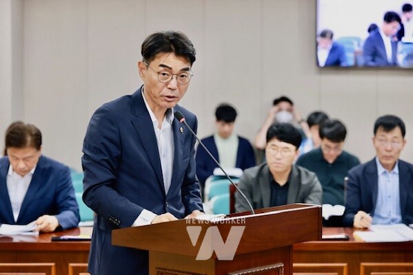 건의안 제안 설명하는 류기준 전남도의원