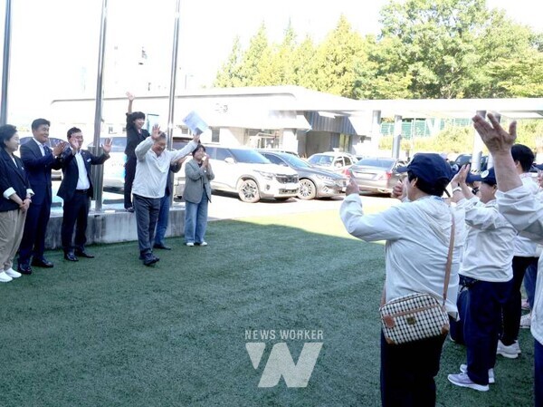 제25회 전남 농아인체육대회에 참가하는 영광군 선수단이 지난 11일 영광군 장애인복지타운에서 결단식을 갖고 대회 선전을 다짐했다.