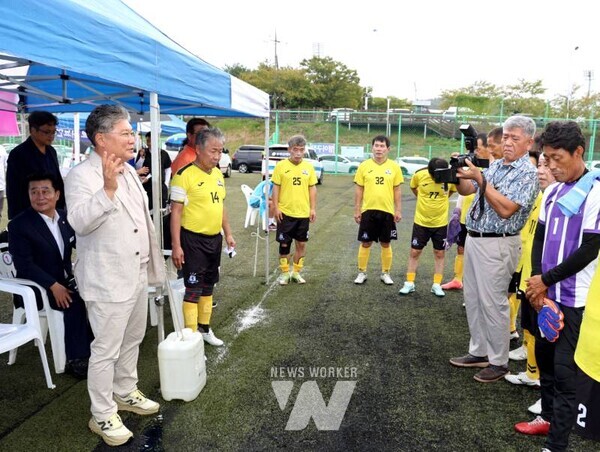 전남 영광군(군수 장세일)이 지난 13일부터 14일까지 양일간 “제4회 전라남도지사배 전국실버동호인 축구대회”를 영광스포티움 축구전용구장 등 4개 구장에서 성황리에 마무리했다