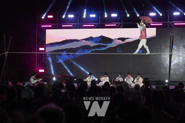 지난 18일부터 20일까지 3일간 동편제의 본향인 구례에서 열린 “2025 구례동편소리축제”가 성황리에 마무리됐다.