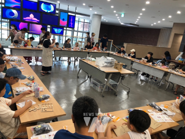 광주광역시(시장 강기정)는 추석 연휴를 맞아 시민과 귀성객이 함께 즐길 수 있는 다양한 문화행사를 마련했다.