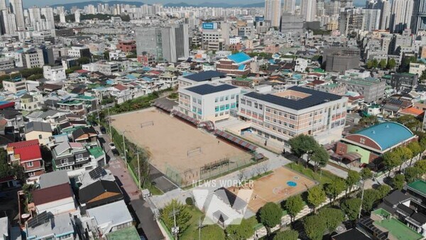 광주농성초등학교 전경