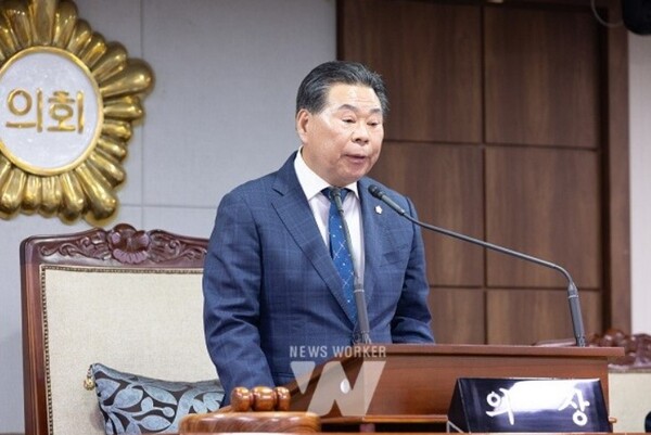 순천시의회(의장 강형구)는 지난달 30일 발표된 순천 선월지구 코스트코 입점 확정 소식에 대해 환영의 뜻을 밝혔다