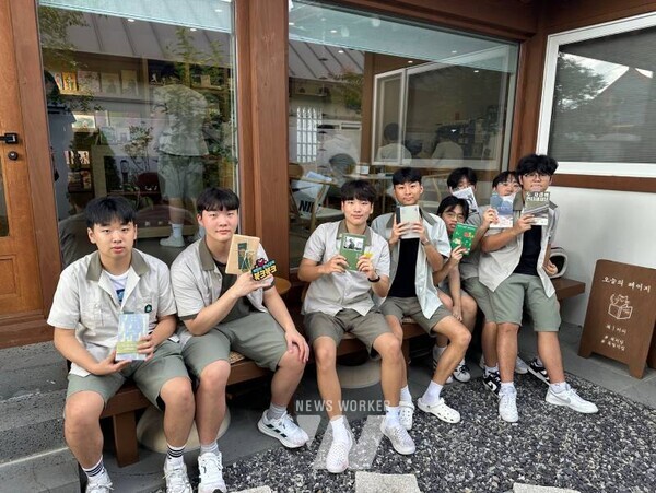 목포고등학교 독서동아리 ‘언폴드 어게인’