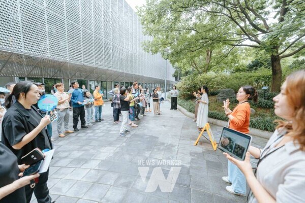 청각장애인을 위한 ‘ACC 정원투어’