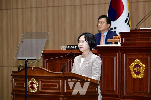 광주시의회 명진 의원이 5분발언을 하고 있다.