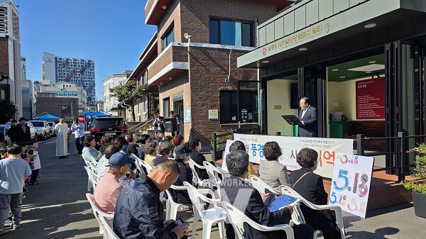 5·18민주유공자유족회 양재혁 회장이 인사말을 하고 있다.