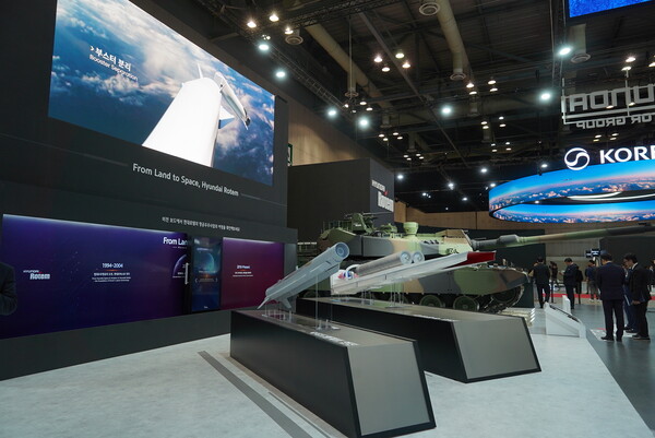 ADEX 2025 현대로템 전시관 광경 [사진=현대로템]