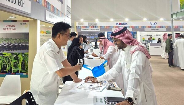 농림축산식품부와 한국농어촌공사는 지난 20일부터 23일까지 사우디아라비아 리야드에서 열린 ‘2025년 사우디 리야드 농업박람회(Saudi Agriculture 2025)’에 국내 농기자재 기업 14개 사와 함께 한국관을 운영했다.