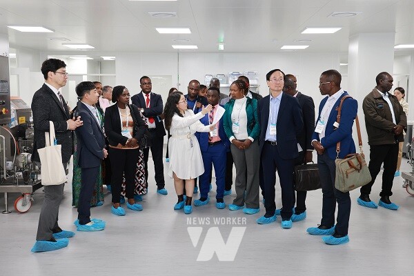 케냐 바이오 백신 전문가 미생물실증지원센터 방문