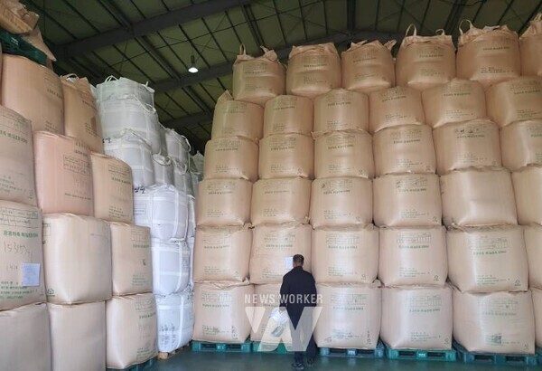 전라남도는 오는 11일부터 24일까지 22개 시군과 함께 2025년 하반기 정부관리양곡 정기 재고조사를 일제히 실시한다