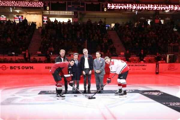 전남 광양시(시장 정인화)는 시 대표단이 지난 2일 캐나다 랭리타운십 랭리이벤트센터(Langley Event Centre)에서 현지 시민 3,000여 명을 대상으로 광양을 알리는 대규모 도시 홍보 행사를 열어 시의 국제적 위상을 한층 높였다