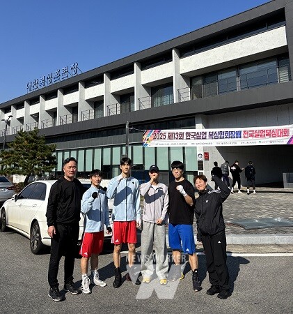 화순군청 복싱부(왼쪽부터 박구감독님,서동근선수, 국승준선수, 성현태선수, 선현욱선수, 박지선코치)