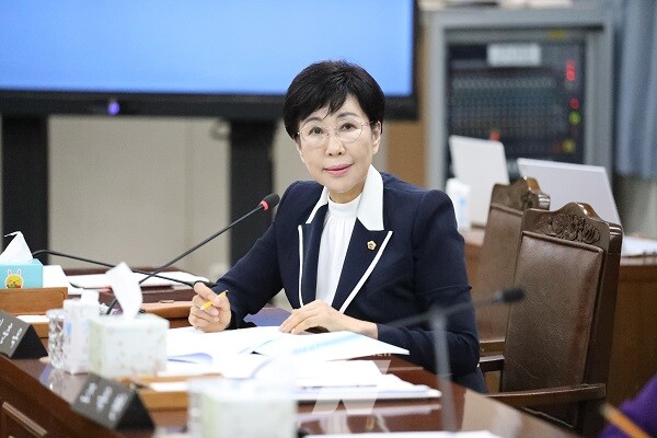 발언하는 한춘옥 의원(더불어민주당, 순천2)