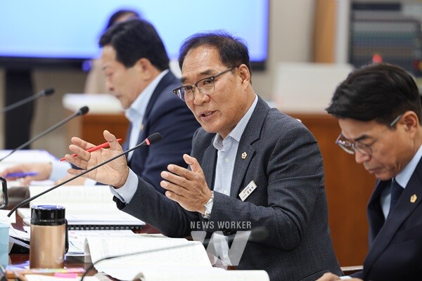 김회식 도의원, 성과평가 없이 반복 투입되는 연구예산… 해양수산과학원 R&D 운영 혁신 필요