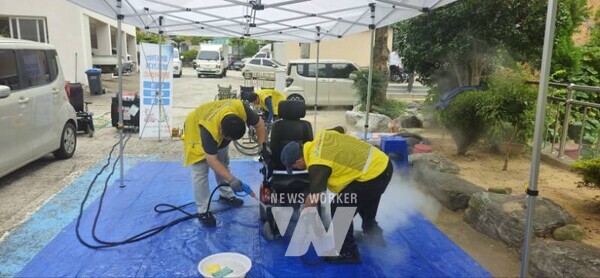 광주시 남구(구청장 김병내)는 관내 장애인의 경제적 자립과 사회참여 확대를 위해 내년 한해 공공 부문 일자리 242개를 제공한다.