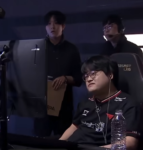 결승전 2세트 몰수패를 당한 Ofel 선수 [사진=온라인커뮤니티] 