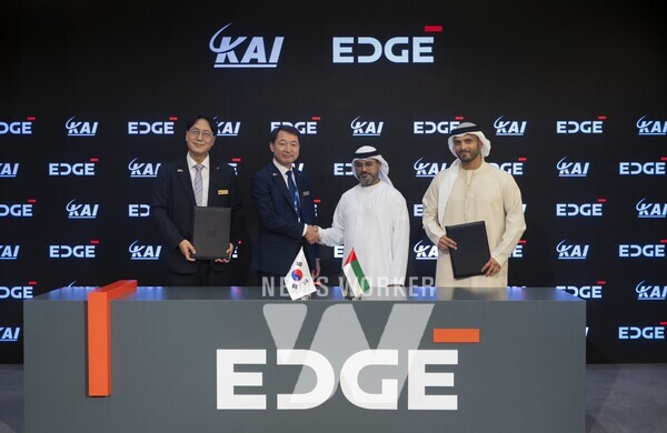 (왼쪽부터) KAI 김재홍 중동/아프리카 실장, 차재병 대표이사, EDGE 그룹 총괄사장 Hamad Al Marar, EDGE Platforms and Systems 사장 Khaled AI Zaabi