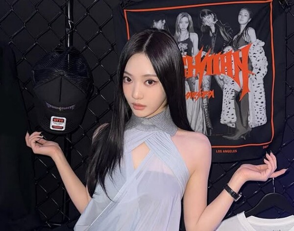 버섯구름 모양의 무드등으로 논란이 된 에스파 중국인 멤버 닝닝 [사진=에스파 공식 인스타그램]