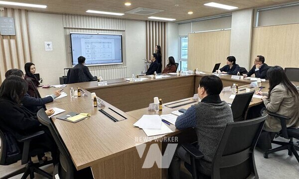 국립목포대학교(총장 송하철) 지역혁신 중심 대학지원체계사업단(RISE사업단)은 지난 11월 20일, 국립목포해양대에서 글로벌 인재 허브센터 컨소시엄 소속 대학들과 함께 ‘제2차 책임교수 간담회’를 개최했다.