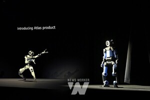 현대차 아틀라스 공장 투입 예고에...노조, 로봇 단 1대도 못 들어온다며... - 뉴스 썸네일 이미지